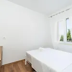 Bella Vista - Two Bedroom With Sea View
