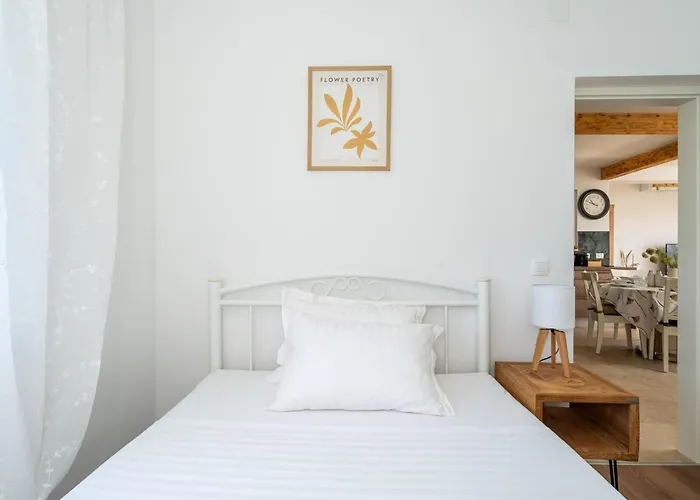Bella Vista - Two Bedroom With Sea View Appartement
