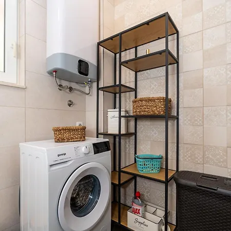 Bella Vista - Two Bedroom With Sea View דירה